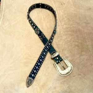 Ladies medium western bling belt